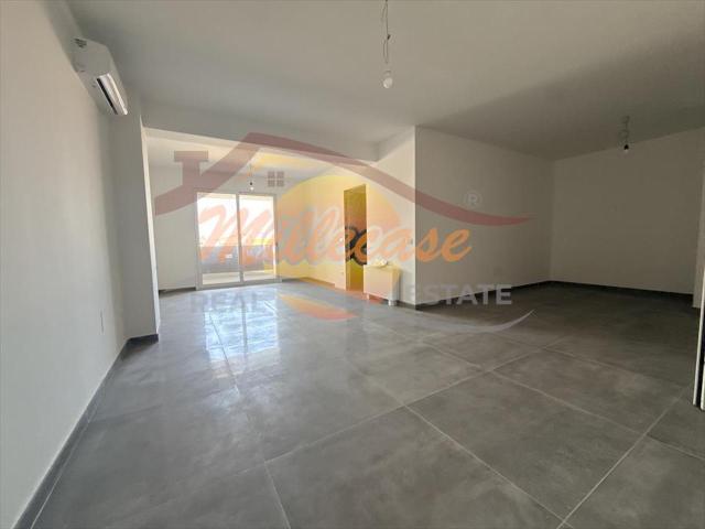 Viale Scala Greca bilocale 65mq