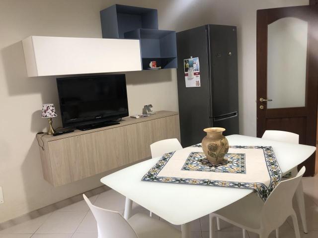 Viale Scala Greca quadrilocale 143mq