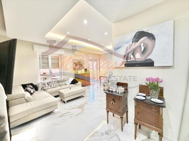Viale Santa Panagia 28 trilocale 118mq