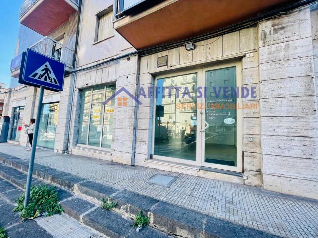 Viale Santa Panagia 5 bilocale 90mq