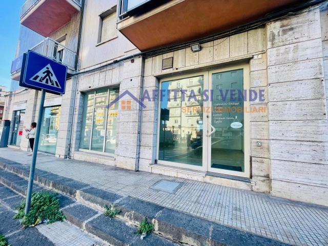 Viale Santa Panagia 5 bilocale 90mq