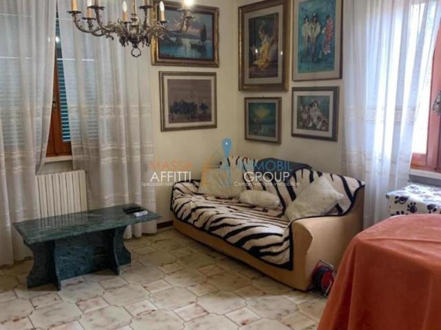 Viale Stazione 61 6 vani 123mq