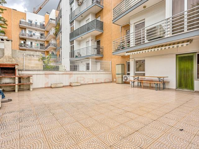 Vialonga / Quinta Flamenga T1 67 m2 com Parqueamento, Arrecadação, Terraço 45 m2