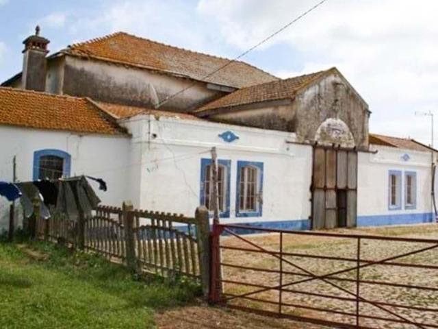 Viana Do Alentejo 2 Armazéns em Ruínas 2500m² Viana Do Alentejo