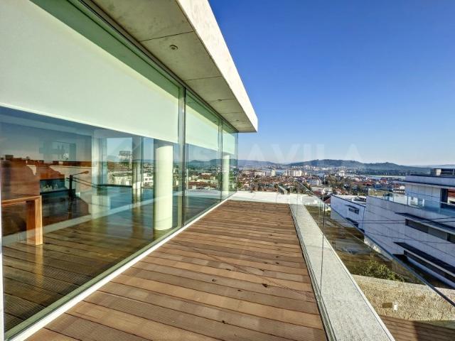 Viana do Castelo Magnifica Moradia V3 com piscina interior