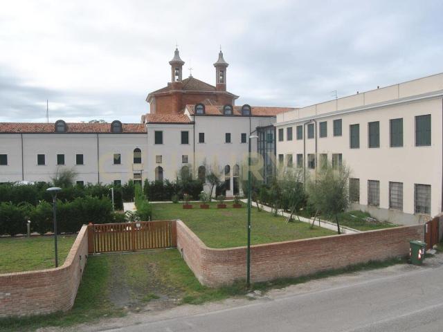 Vianelli 634 bilocale 63mq