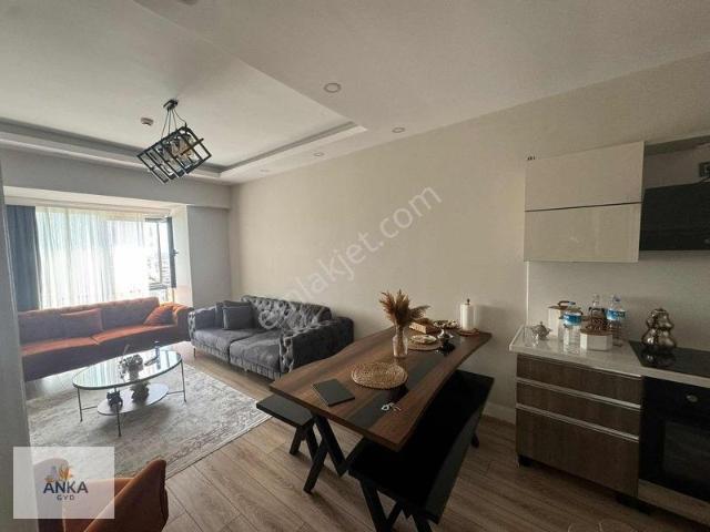 Viaport Venezia'da Balkonlu 2 Banyolu Kiralık 2+1 Daire