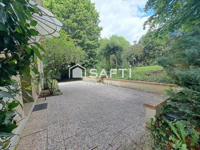 VIARMES – Maison en pierre de taille refaite et prête à vivre 131 m2 au sol – 4 chambres – garage sous sol et terrain 1 006 M²
