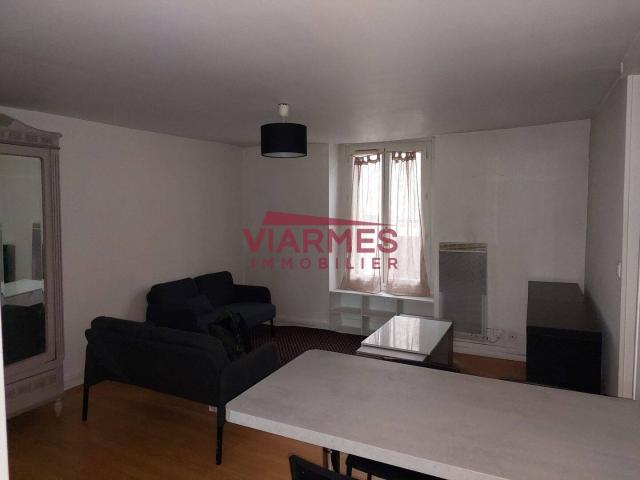 Viarmes centre ville
