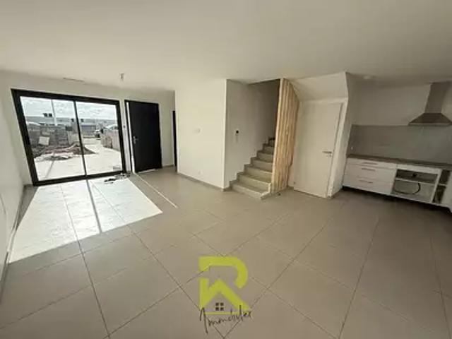 Vias 34450 Location maison 4 pièces t4 jardin terrasse