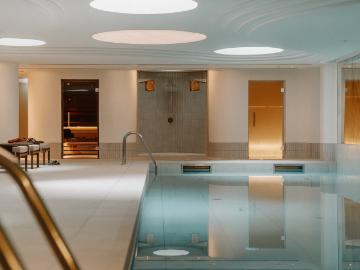 Vibrant Coliving Community with Wellness Amenities by Grand Union Canal in Westbourne Park Has an Apartment