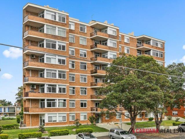 Vibrant Lifestyle Opportunity with Water Views