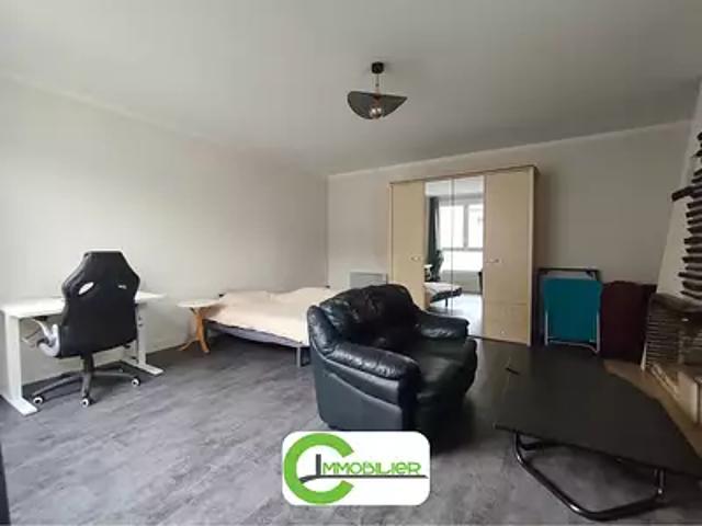 Vibraye 72320 Location appartement 1 pièce t1 au dernier étage