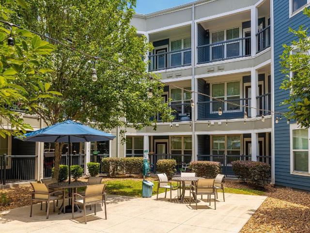 Victory North 2 Bedroom Apartment for Rent at 2205 W Walker St, League City, TX 77573