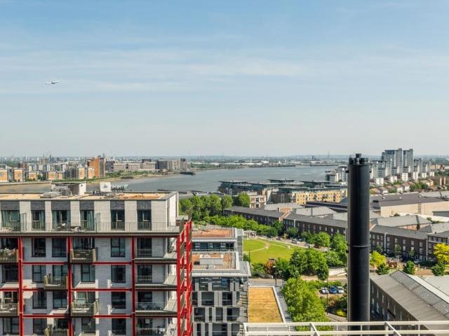 Victory Parade, SE18 1 bed apartment to rent £2,100 pcm £485 pw