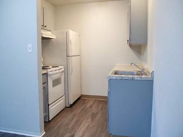 Victory Park Apartments 2 Bedroom Apartment for Rent at 12310 3rd St, Grandview, MO 64030