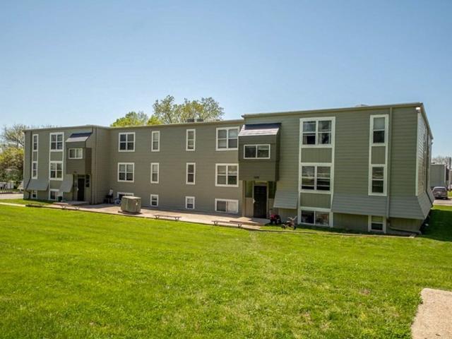 Victory Park Apartments 2 Bedroom Apartment for Rent at 12310 3rd St, Grandview, MO 64030