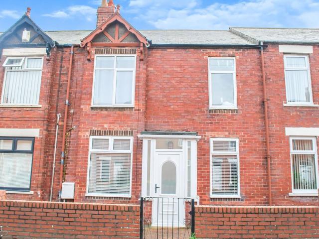 Victoria Terrace, Bedlington NE22, 3 bed flat to rent, £650 pcm | PrimeLocation