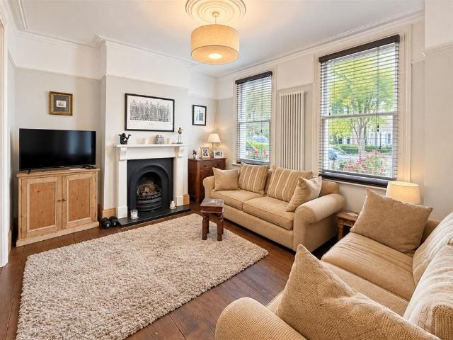 Victoria Terrace, Cheltenham GL52 6BN