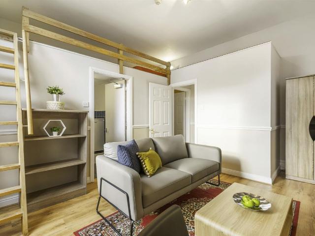 Victoria Terrace, Leeds LS3, 1 bed flat to rent, £850 pcm | PrimeLocation