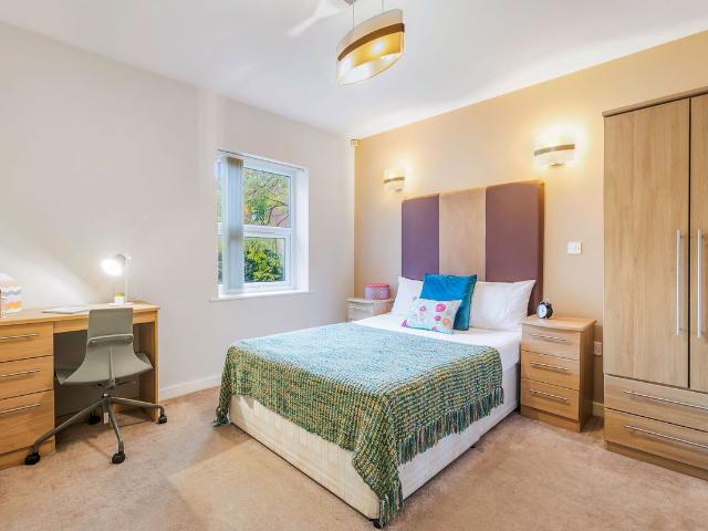 Victoria Terrace, Leeds LS3, 1 bed flat to rent, £913 pcm | PrimeLocation