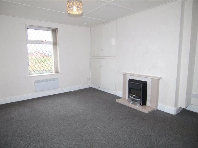 Victoria Terrace, Pelton, Chester Le. 2 bed terraced house to rent £600 pcm £138 pw