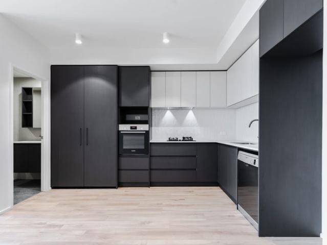 Victoria Tower Adelaide One Bedroom Apt|Premium City Living