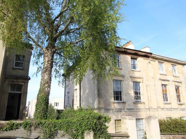 Victoria Walk, Cotham, Bristol BS6, 2 bed shared accommodation to rent, £1,550 pcm | PrimeLocation