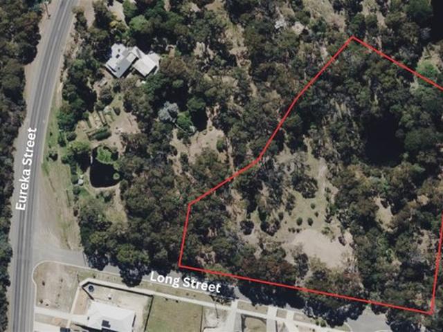 Victoria, Australia. Prime land for sale in Ballarat East, Vicoria A rare oppertunity to build on a large block in beautiful surroundings close to t