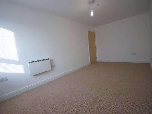 Victoria Avenue East, Manchester, M9