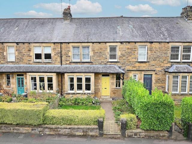 Victoria Avenue, Knaresborough, HG5 3 bed terraced house to rent £1,600 pcm £369 pw