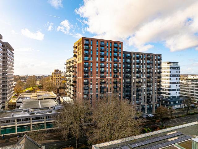 Victoria Avenue, Southend on sea, SS2 1 bed flat to rent £1,200 pcm £277 pw