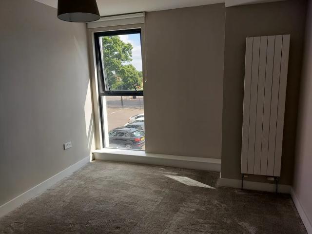Victoria Avenue, Southend On Sea SS2, 2 bed flat to rent, £1,500 pcm | PrimeLocation