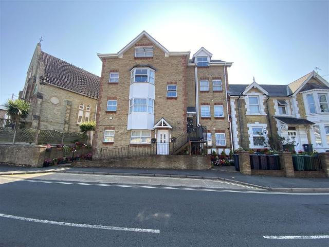 Victoria Avenue, Shanklin PO37, 1 bed flat to rent, £695 pcm | PrimeLocation