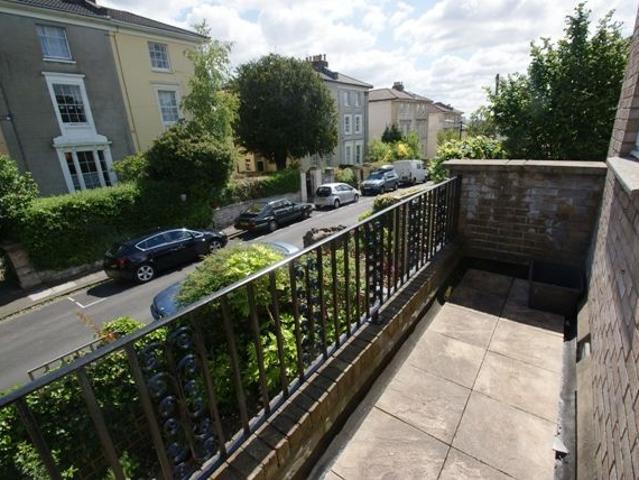 Victoria Court, Victoria Gardens, Cotham, Bristol BS6, 2 bed flat to rent, £1,200 pcm | PrimeLocation