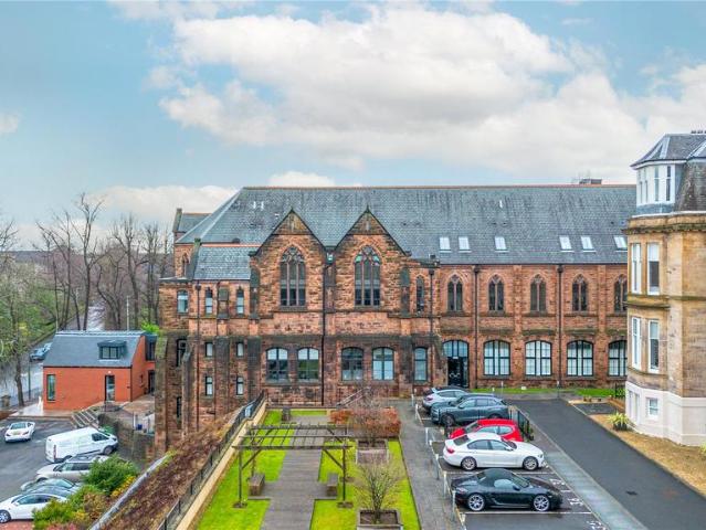 Victoria Crescent Road, Glasgow, G12 2 bed apartment to rent £2,495 pcm £576 pw