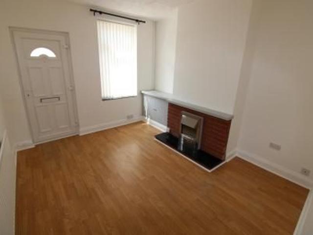 Victoria Crescent, Staffordshire, Burton upon Trent, DE14