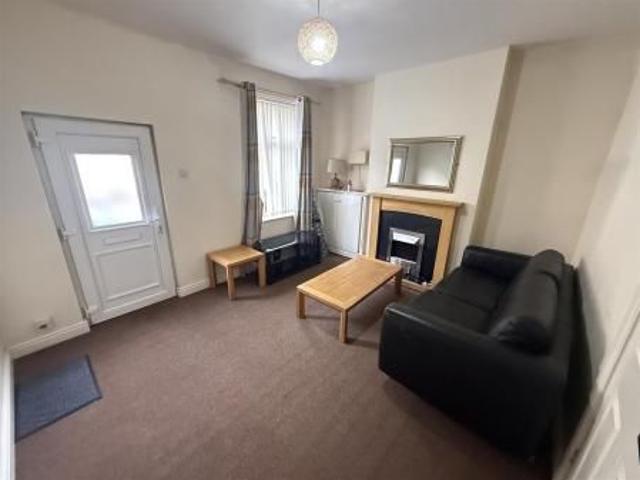 Victoria Crescent, Staffordshire, Burton upon Trent, DE14