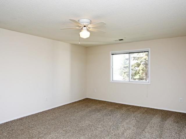 VICTORIA ESTATES 2 Bedroom Apartment for Rent at 1402 S Marion Rd, Sioux Falls, SD 57106