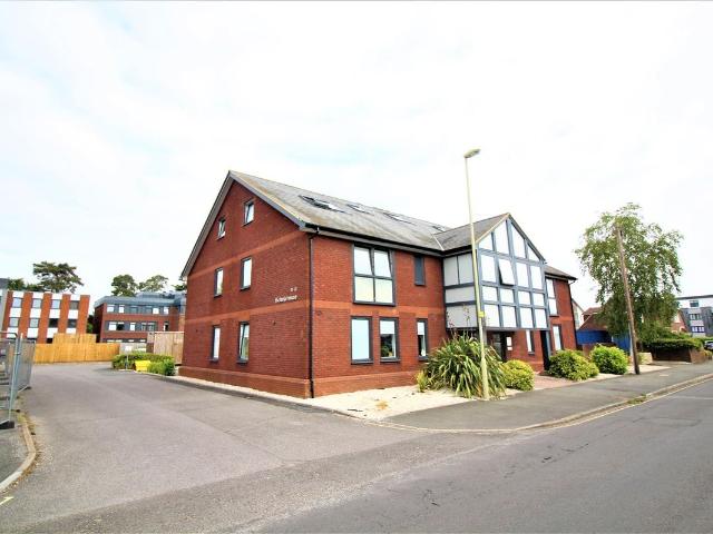 Victoria House, Fleet GU51, 1 bed flat to rent, £1,120 pcm | PrimeLocation