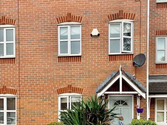 Victoria Lane, Moorside View, Swinton M27, 3 bed town house to rent, £2,000 pcm | PrimeLocation