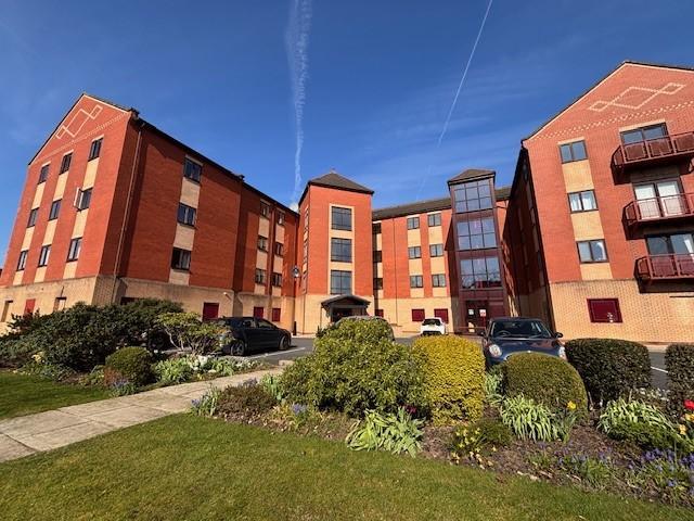 Victoria Mansions, Ashton on ribble PR2 2 bed flat to rent £850 pcm £196 pw