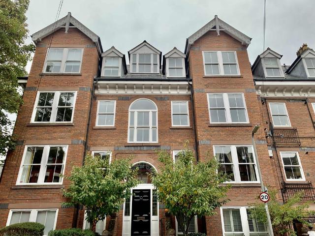 Victoria Mansions, Liverpool, L17 3 bed apartment to rent £1,750 pcm £404 pw