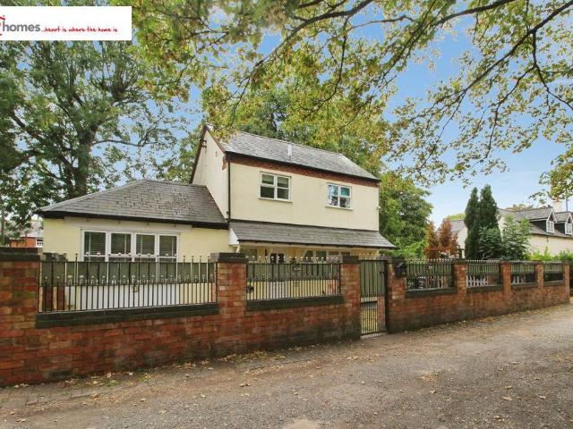 Victoria Mews, Walsall 3 bed detached house to rent £1,495 pcm £345 pw