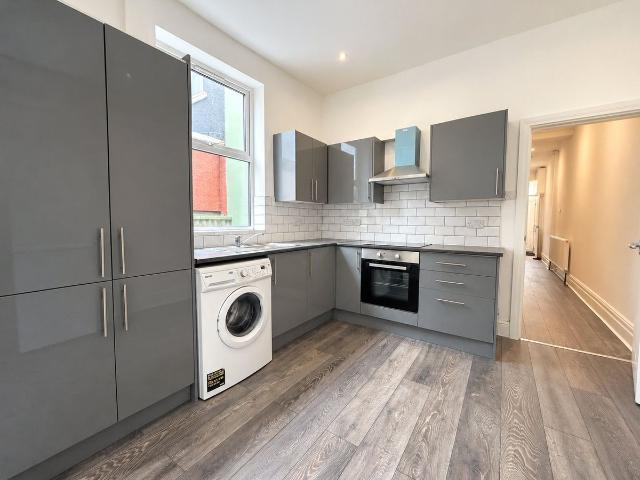 Victoria Park Fishponds, Bristol BS16, 5 bed terraced house to rent, £2,750 pcm | PrimeLocation