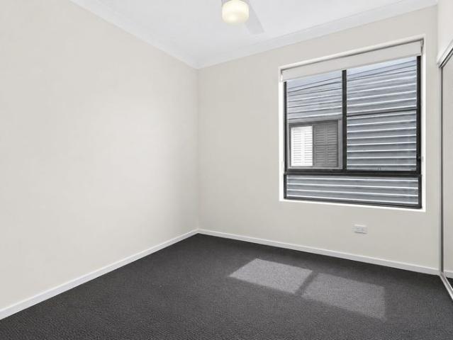 Victoria Park Residences 2 Bedrooms!
