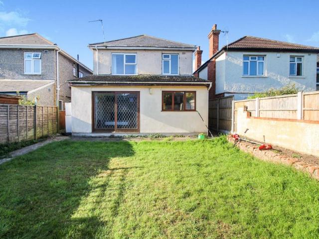 Victoria Park Road, Bournemouth BH9 5 bed property to rent £2,750 pcm £635 pw
