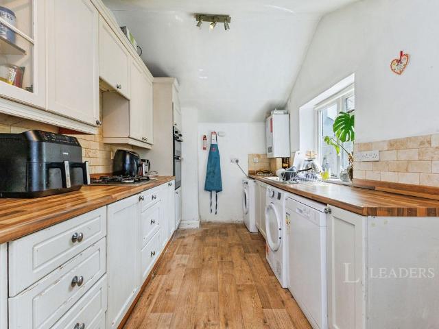 Victoria Place, Epsom KT17, 3 bed property to rent, £2,300 pcm | PrimeLocation