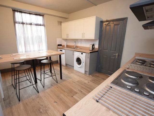 Victoria Promenade, Northampton NN1 1 bed terraced house to rent £540 pcm £125 pw