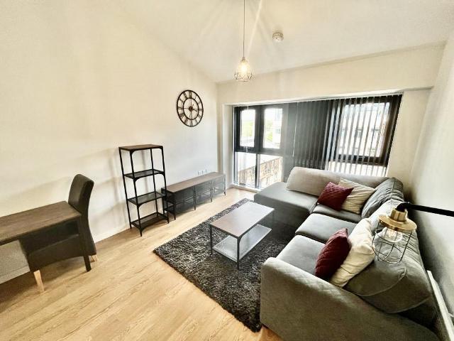 Victoria Riverside, Atkinson Street. 2 bed apartment to rent £1,350 pcm £312 pw